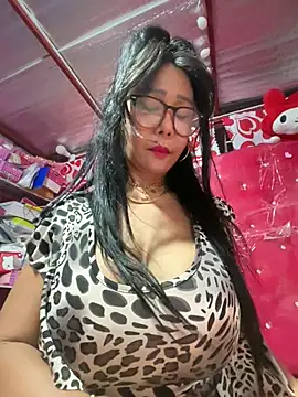Sweetieme - @fucking drippin pussy in squat naked