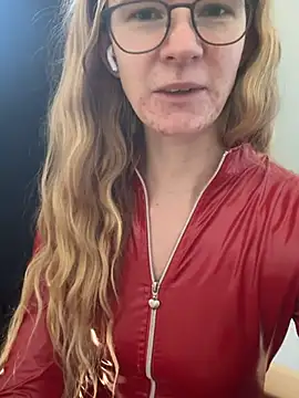 Bikergirl_97 - LT gets toy control