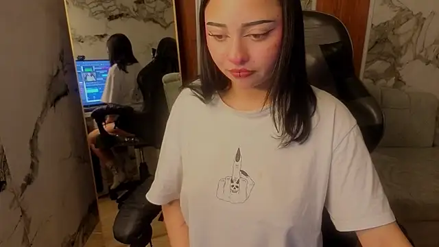 Baby_lizy_ch - oil tits + spit