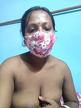 LovelyDarling1997 - Showing pussy