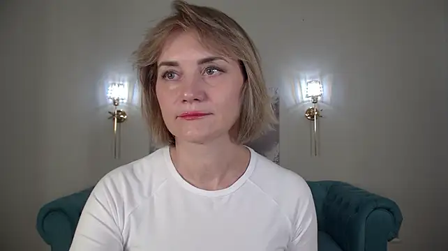 AdeleRocher's Live XXX Chat