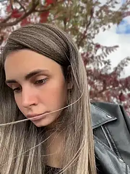 SandraCarter - Show ass in public