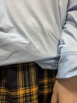 Lunabelle_ - underboobs for u close up + flash nipple