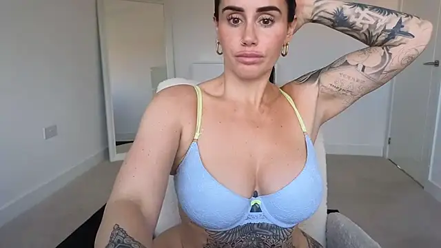 LibbyLoveHeartx - spoil me like i deserve