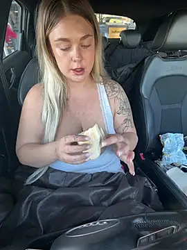 Blairbella - Shops in slipt legging hole in ass