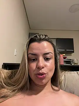 Patyyyy - Siririca com vibrador 🔥🔥