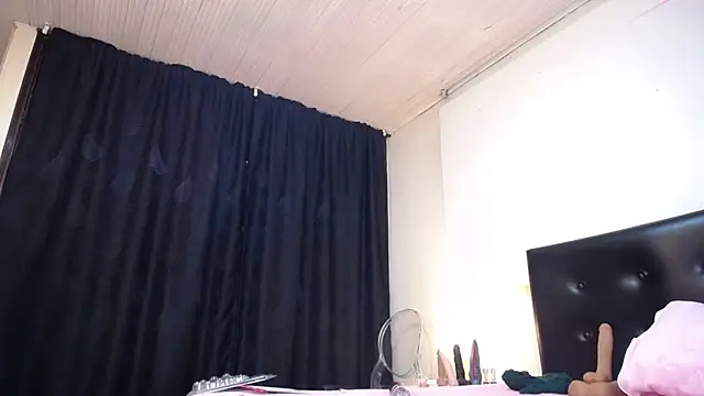 Agathaa_a - 20 hard spanks