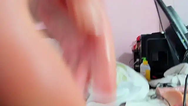 HotSweetAngel - need a good fuck/ anal or huge squirt