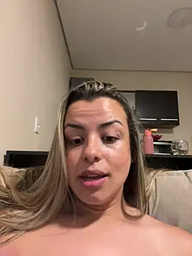Patyyyy - Siririca com vibrador 🔥🔥