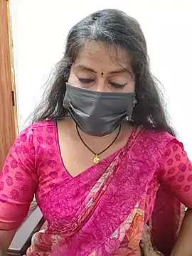 Tamil_Sigappu_Roja