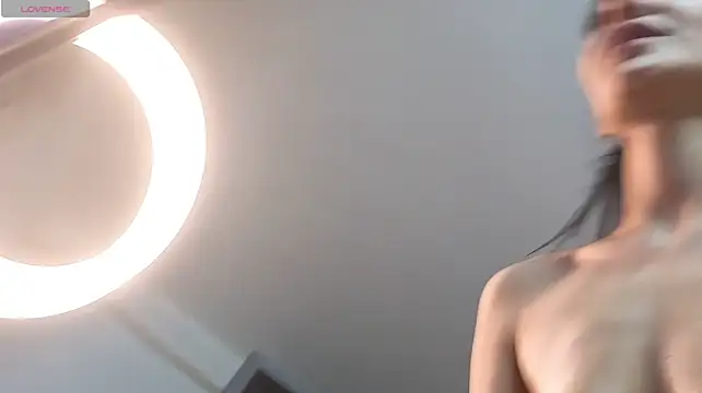 AmaraCross - Oil my body and play with my pussy🥵