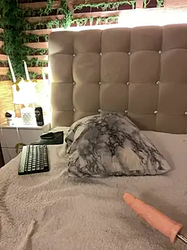 AlishaRuby - tease pussy with dildo
