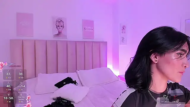 Sam_peach - Booty play in front of mirror 🍑