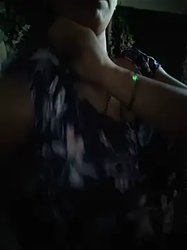 HOT_ISLAND - show ass hole