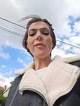 Wild_Witch - Finger asshole