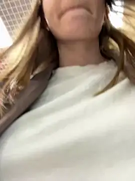 FReyja_44 - Spit on tits and play