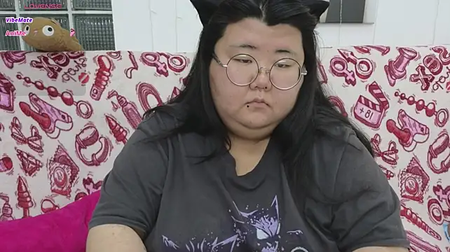 Nadine_asian - spank ass 20x