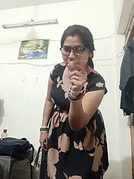 Heyy_Anshi - Show Pussy With Fingringss