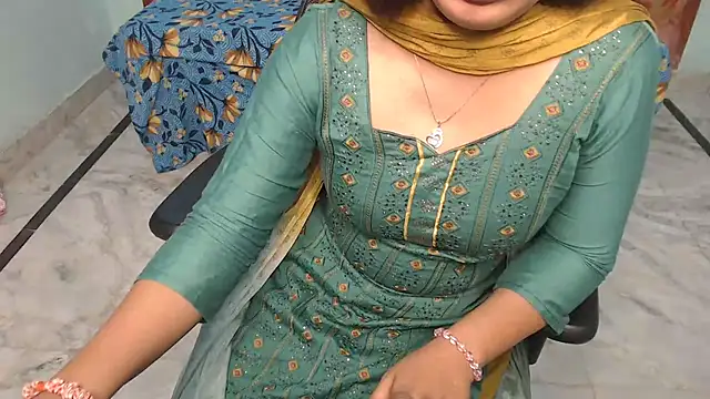 Deevisha-queen - Dance in bra panty 🥵😍😘💦