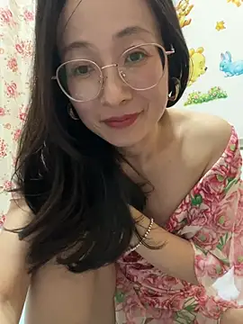 TangTang0530 - 内裤坐脸