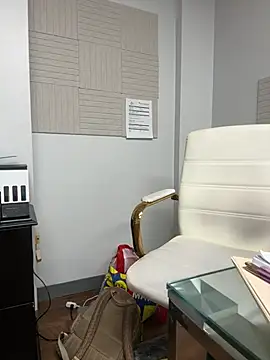 Queen_Phoenix - Missionary the smaller dildo on my work