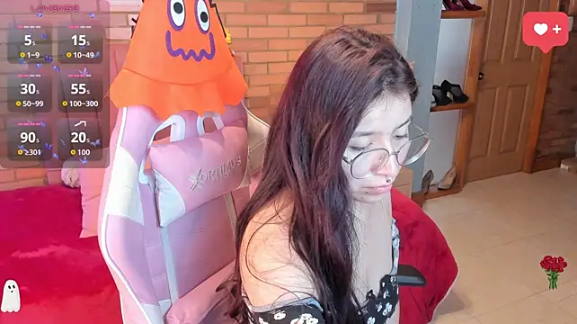 Amy_joones - Slow body movement + teasing pose 😈🔥