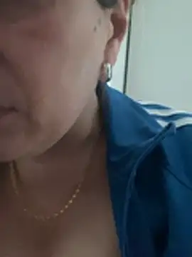 Lulupiecitosamor - Látigo y anal en 4