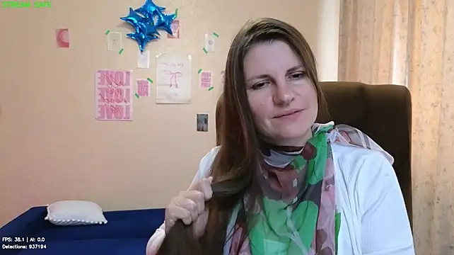 Mirabelle_Velvet