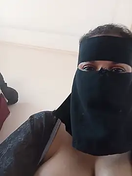 Amiira_Amoura - نانزل لك شلال