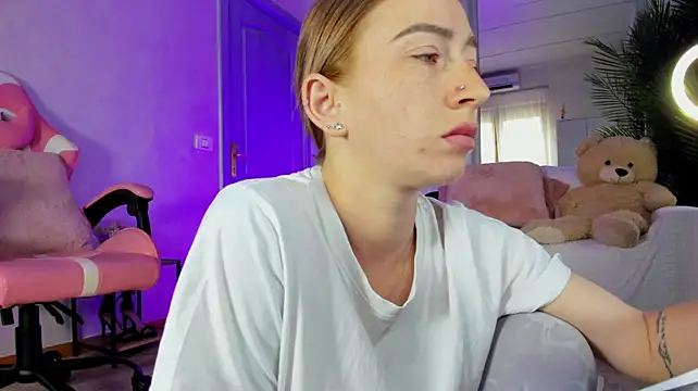 Reina_Cummings - OIL Show💦💦💦