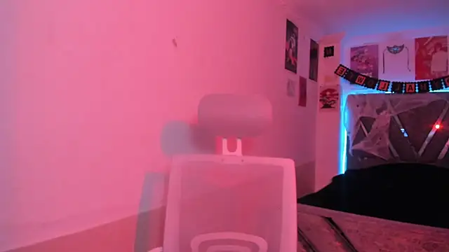 Mia_Gattes - domi inside pussy