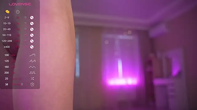 Bananalizzy - Touch ass close up ♡