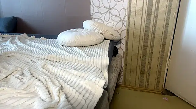 Rosa_mike1 - MASSAGE ROSA'S TITS!! :3