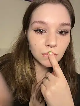 PumaShyXD - PLAY WITH MY NAKED BOOBS