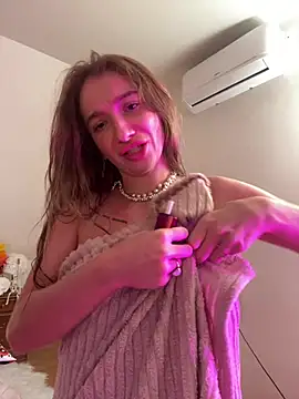 AlexaVee_ - DILDO IN THE PUSSY + CONTROL 3M