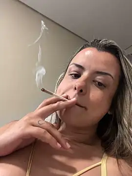 Patyyyy - Siririca com vibrador 🔥🔥