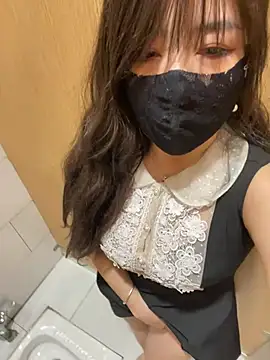 Xiao-mo520 - 美导老师下班兼，咖啡厅偷玩小刺激，超敏感体质容易失控，完成目标找陌生人搭讪