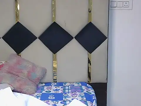 Hii-tanisa - Pussy oil massage