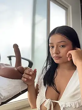 Lola_sweeet18 - Touch pussy +Lick finger