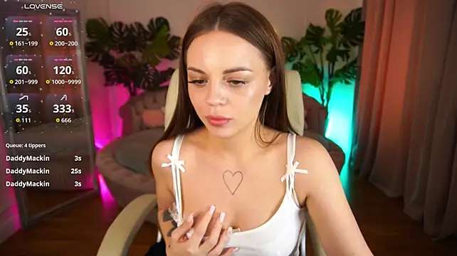 LexxxyJoy - get naked+ tease 🔞