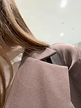 FReyja_44 - Spit on tits and play