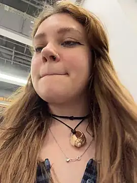 Lucy-joy - FUCK pussy w 3 fingers till SQUIRT pls