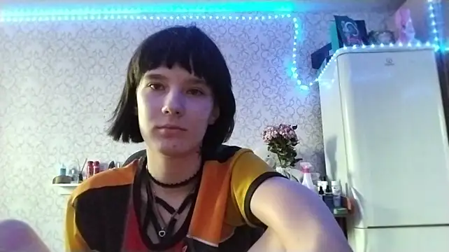 LeanZealand - Rub cream on my tits