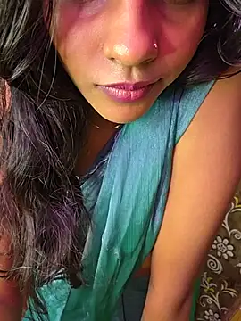 Curvy_BabyGirl - First Day, First Show!