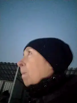 Celine_Faer1 - 👅Lick your nipples👅