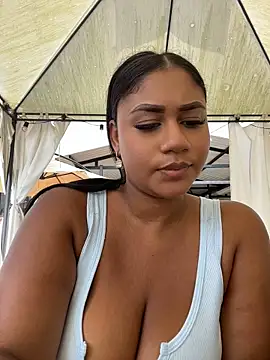 NayTorres - SHOW TITS AND SUCK NIPPLES IN PUBLIC