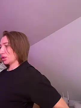 AlexaVee_ - DILDO IN THE PUSSY + CONTROL 3M