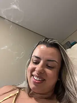 Patyyyy - Siririca com vibrador 🔥🔥