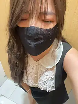 Xiao-mo520 - 美导老师下班兼，咖啡厅偷玩小刺激，超敏感体质容易失控，完成目标找陌生人搭讪