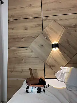 SofiaVitali_ - spank my sexy ass 🥵